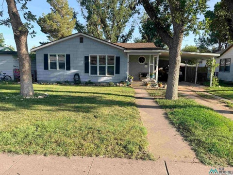 Homes For Sale - 401 E Blodgett St<br/> Eddy County, Carlsbad, NM 88220