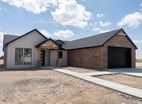 Homes For Sale - 5109 Longtail Rd<br/> Hobbs, NM 88240