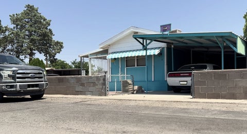 Mobile Home For Sale - 3011 9th St<br/> Deming, NM 88030