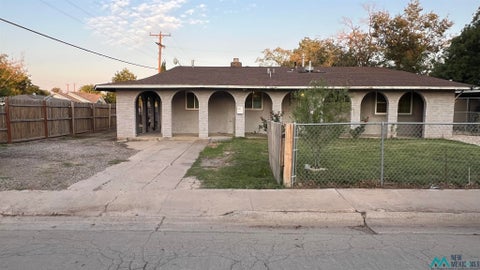 Homes For Sale - 909 N Orchard Ave<br/> Chaves County, Roswell, NM 88201