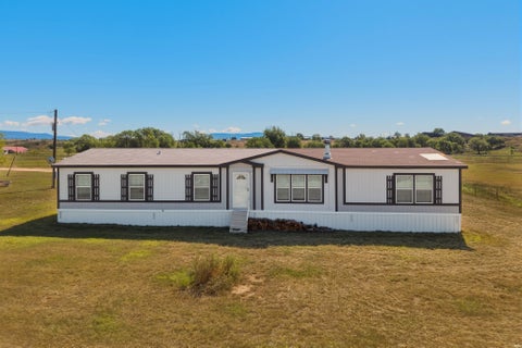 Mobile Home For Sale - 137 Hwy 555<br/> Raton, NM 87740