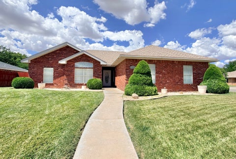 Homes For Sale - 6 La Paz St. St<br/> Roswell, NM 88201
