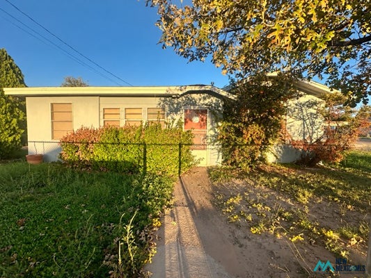 112 S OLIVE ST, CARLSBAD, NM 88220 - Image c8b53e93895e1ac098d837fd48d00c65/2423212830