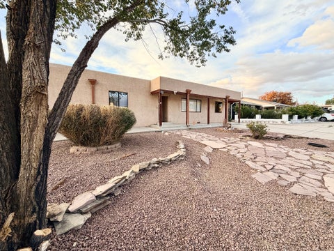 Homes For Sale - 1726 Camino Del Sol Dr<br/> Mckinley County, Gallup, NM 87301