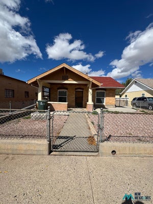 307 E GREEN AVE, GALLUP, NM 87301 - Image d57ff0bb99555422a4c9b1e0fedb5bc6/3376527660
