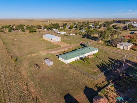 Homes For Sale - 405 S Broadway<br/> Grady, NM 88120