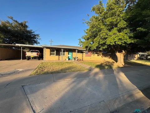 Homes For Sale - 1803 Capitan Ave<br/> Chaves County, Roswell, NM 88203
