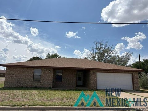Homes For Sale - 1516 S Avenue H<br/> Portales, NM 88130