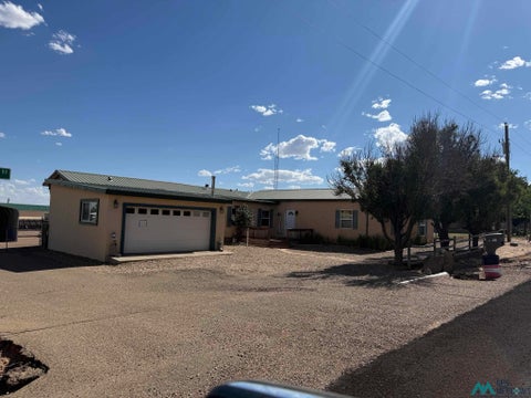 Homes For Sale - 104 Shawnee Rd<br/> Logan, NM 88426