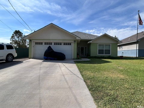 Homes For Sale - 2407 Hillcrest Street St<br/> Carlsbad, NM 88220