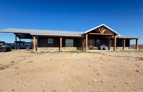 Homes For Sale - 64 Huckleberry Ln<br/> Eddy County, Carlsbad, NM 88220