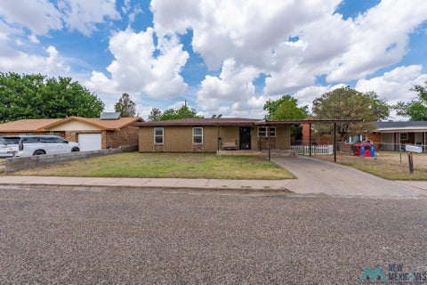 Homes For Sale - 240 Oklahoma Dr<br/> Portales, NM 88130