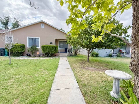 Homes For Sale - 409 S Ash St<br/> Eddy County, Carlsbad, NM 88220