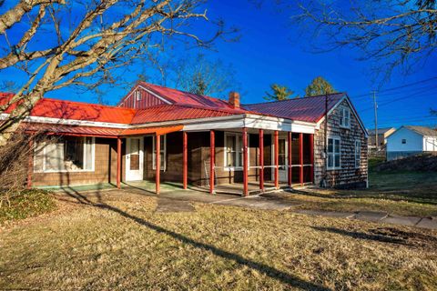 Photo of 1224 Eastern Avenue, Morgantown, WV 26505 (MLS # 10163577)