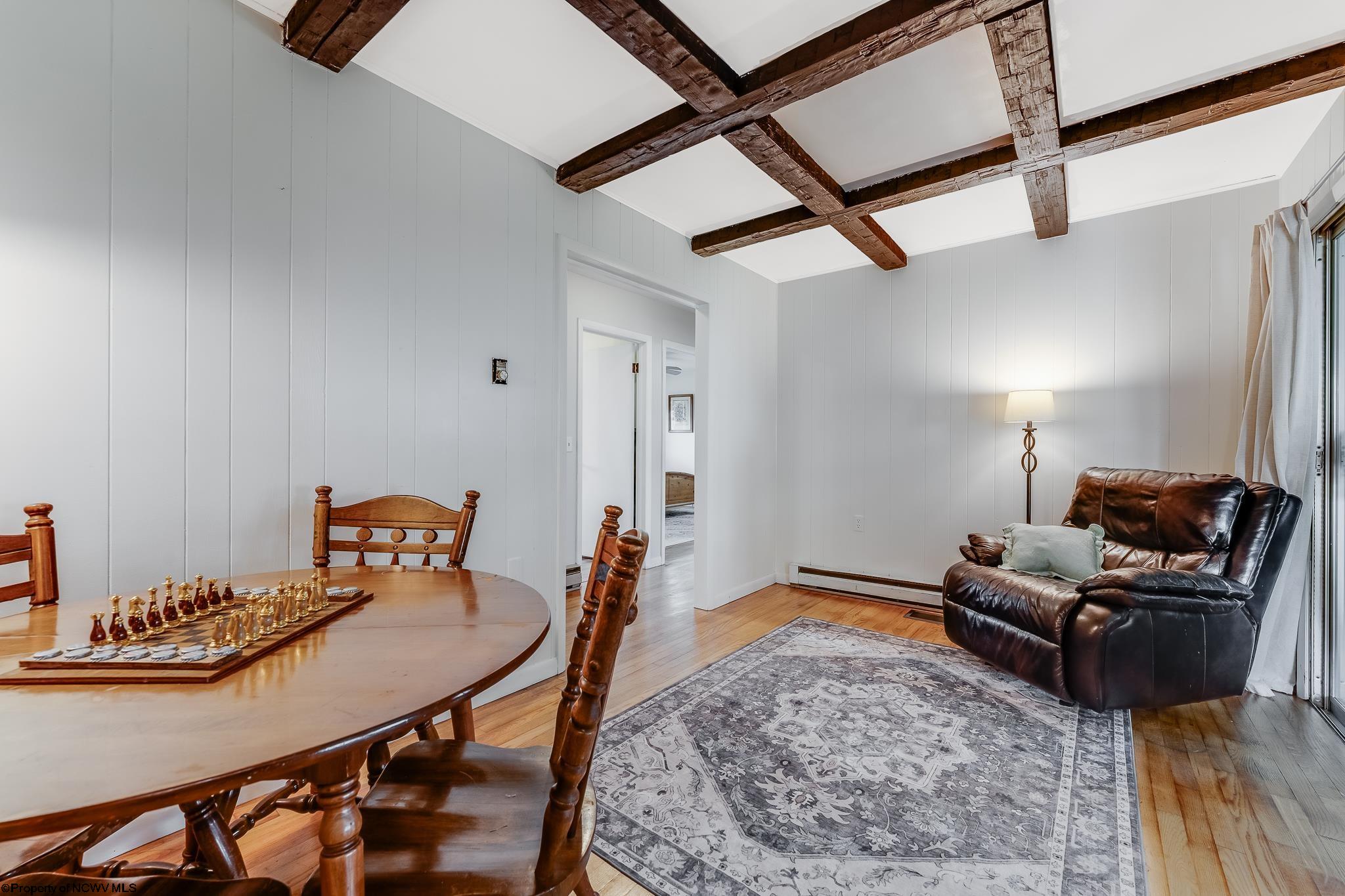 Oakland, Maryland 21550, United States, 3 Bedrooms Bedrooms, ,1 BathroomBathrooms,Residential,Contingent,196209