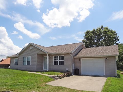 Photo of 1002 Bakers Ridge Road, Morgantown, WV 26508 (MLS # 10162824)