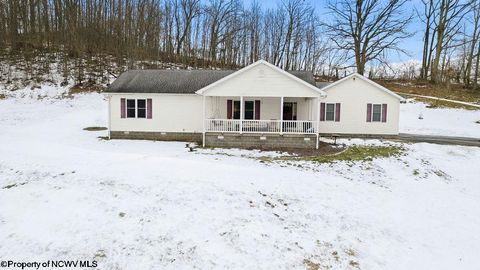 Photo of 149 Glady Creek Drive, Fairmont, WV 26554 (MLS # 10163353)