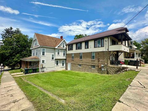 Photo of 421 Ash Street, Morgantown, WV 26501 (MLS # 10160803)