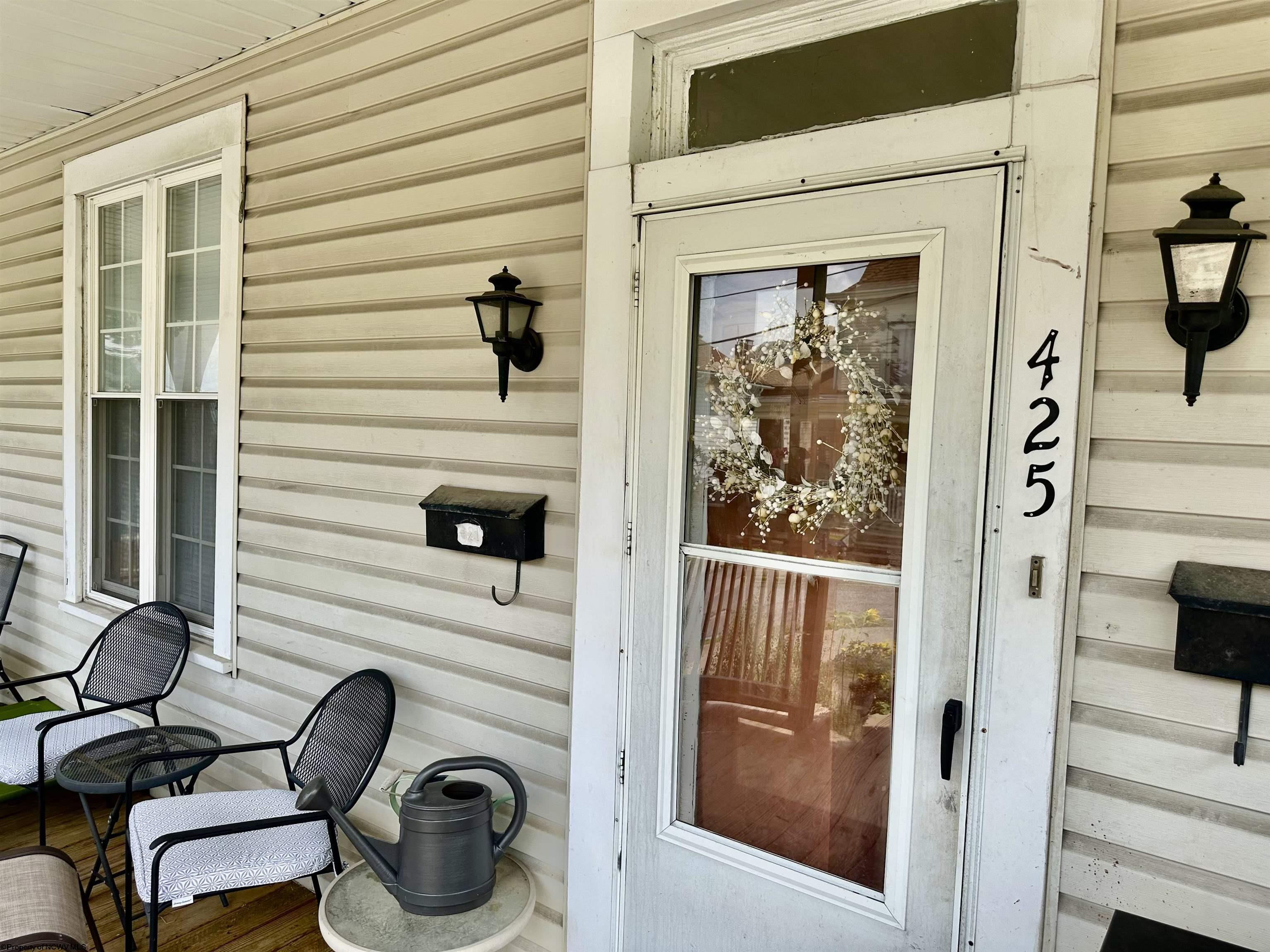 Morgantown, West Virginia 26501, United States, 7 Bedrooms Bedrooms, ,4 BathroomsBathrooms,Residential,Active,183269