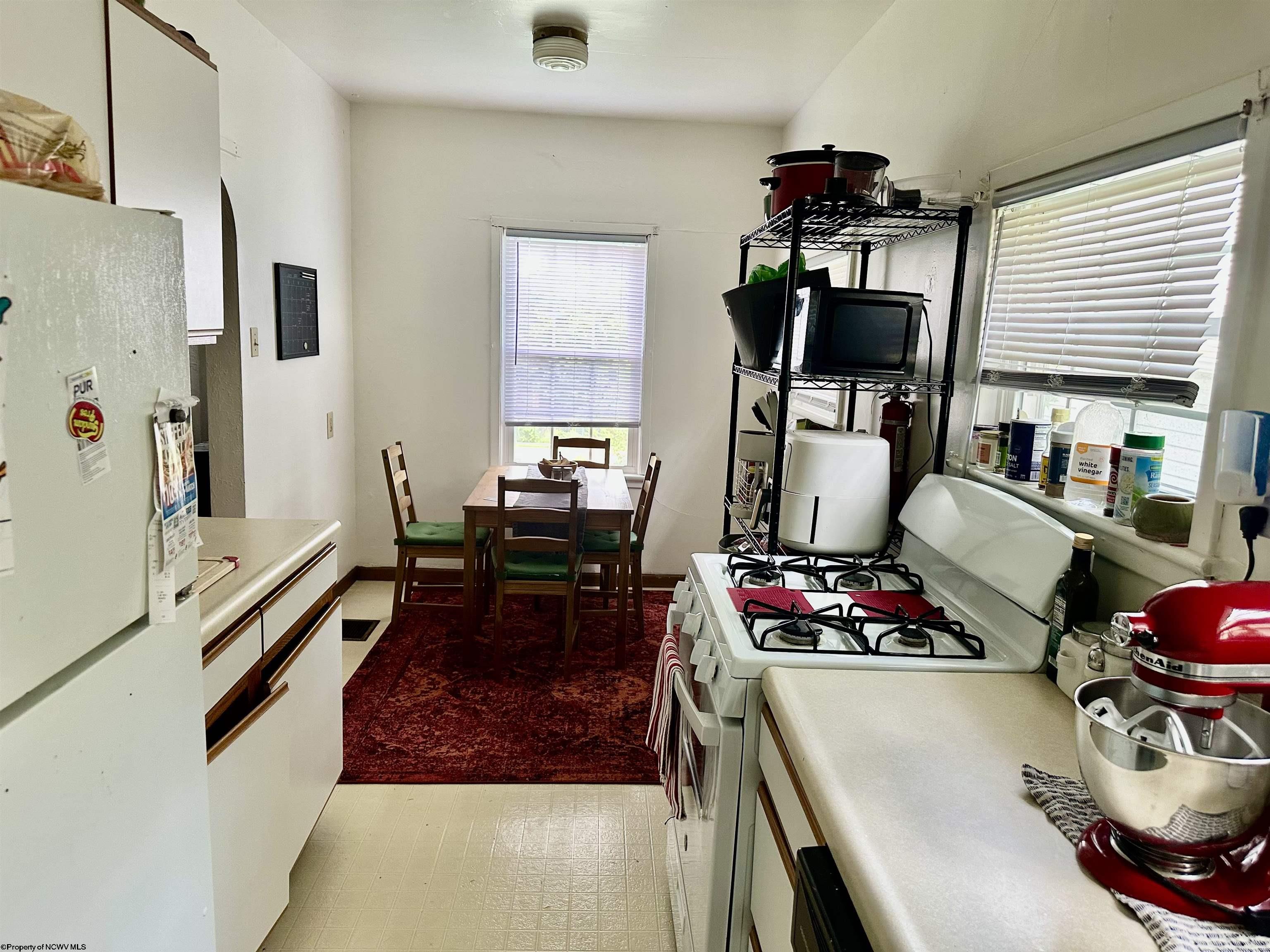 Morgantown, West Virginia 26501, United States, 7 Bedrooms Bedrooms, ,4 BathroomsBathrooms,Residential,Active,183269