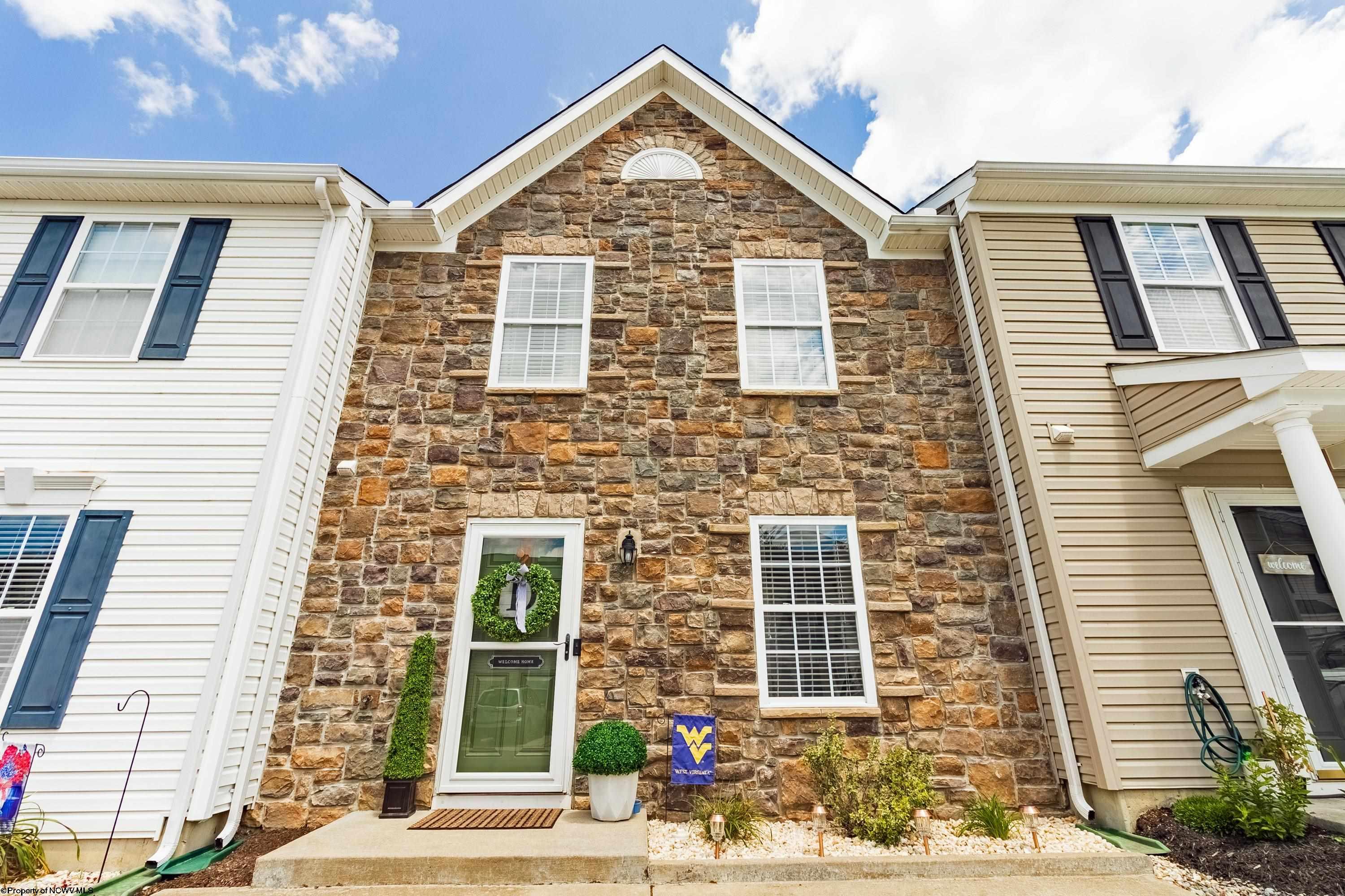 Photo 1 of 23 of 111 Park Place Drive townhome