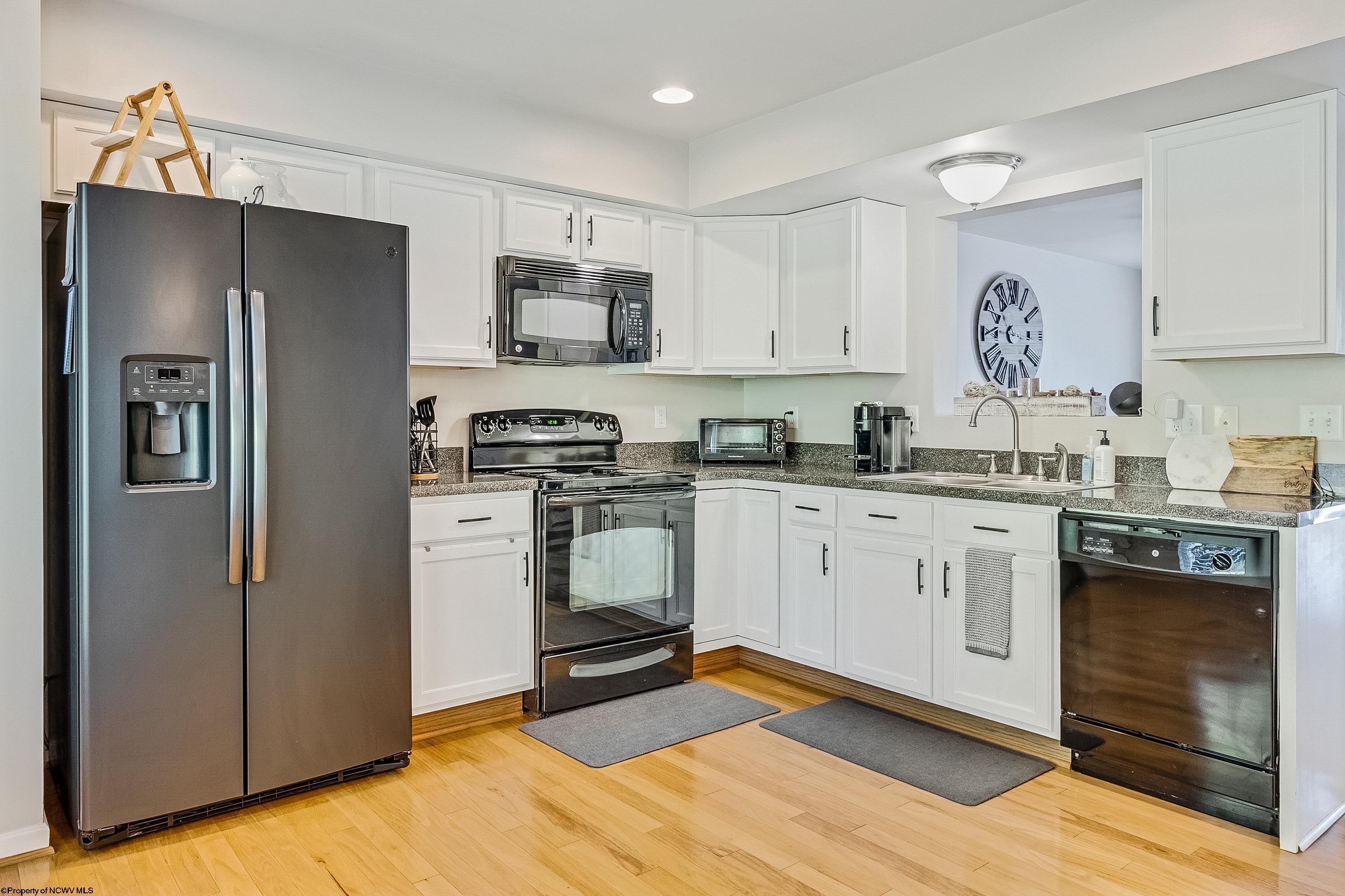 Photo 6 of 23 of 111 Park Place Drive townhome