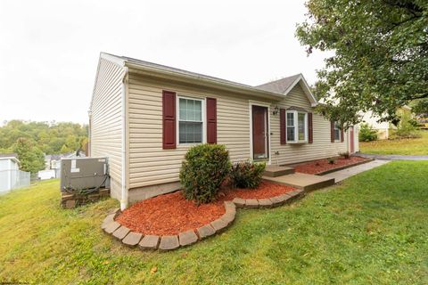 Photo of 124 Stratford Drive, Bridgeport, WV 26330 (MLS # 10161715)