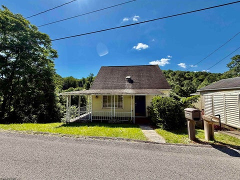 Photo of 313 Thomas Avenue, Nutter Fort, WV 26301 (MLS # 10165502)