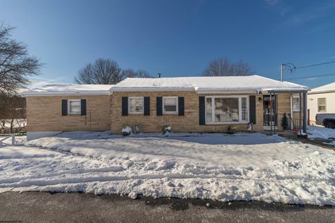 Photo of 133 Gordon Street, Bridgeport, WV 26330 (MLS # 10162889)