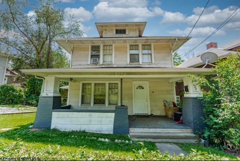 Photo of 940 N Willey Street, Morgantown, WV 26505 (MLS # 10162032)