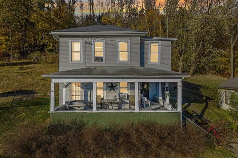 Photo of 135 E Knotts Avenue, Grafton, WV 26354 (MLS # 10162437)