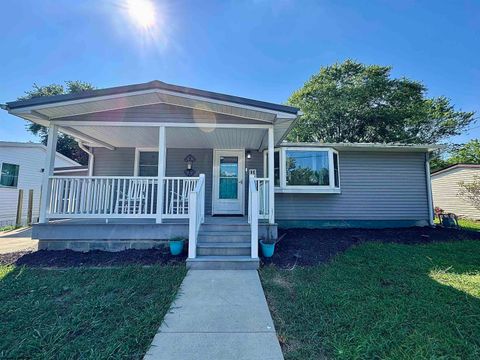 Photo of 122 Parkview Drive, Westover, WV 26501 (MLS # 10163363)