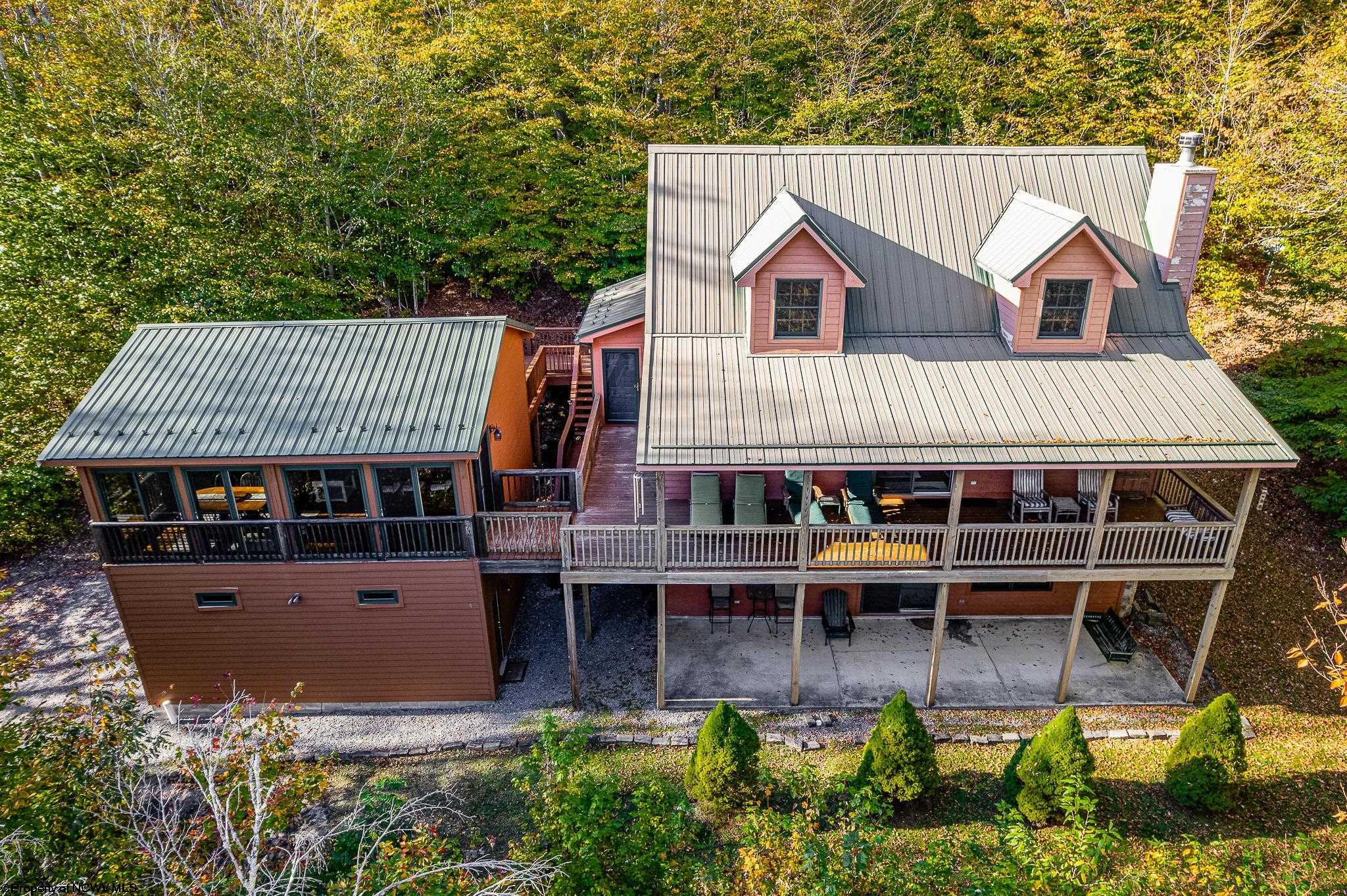 Davis, West Virginia 26260, United States, 4 Bedrooms Bedrooms, ,4 BathroomsBathrooms,Residential,Active,228709