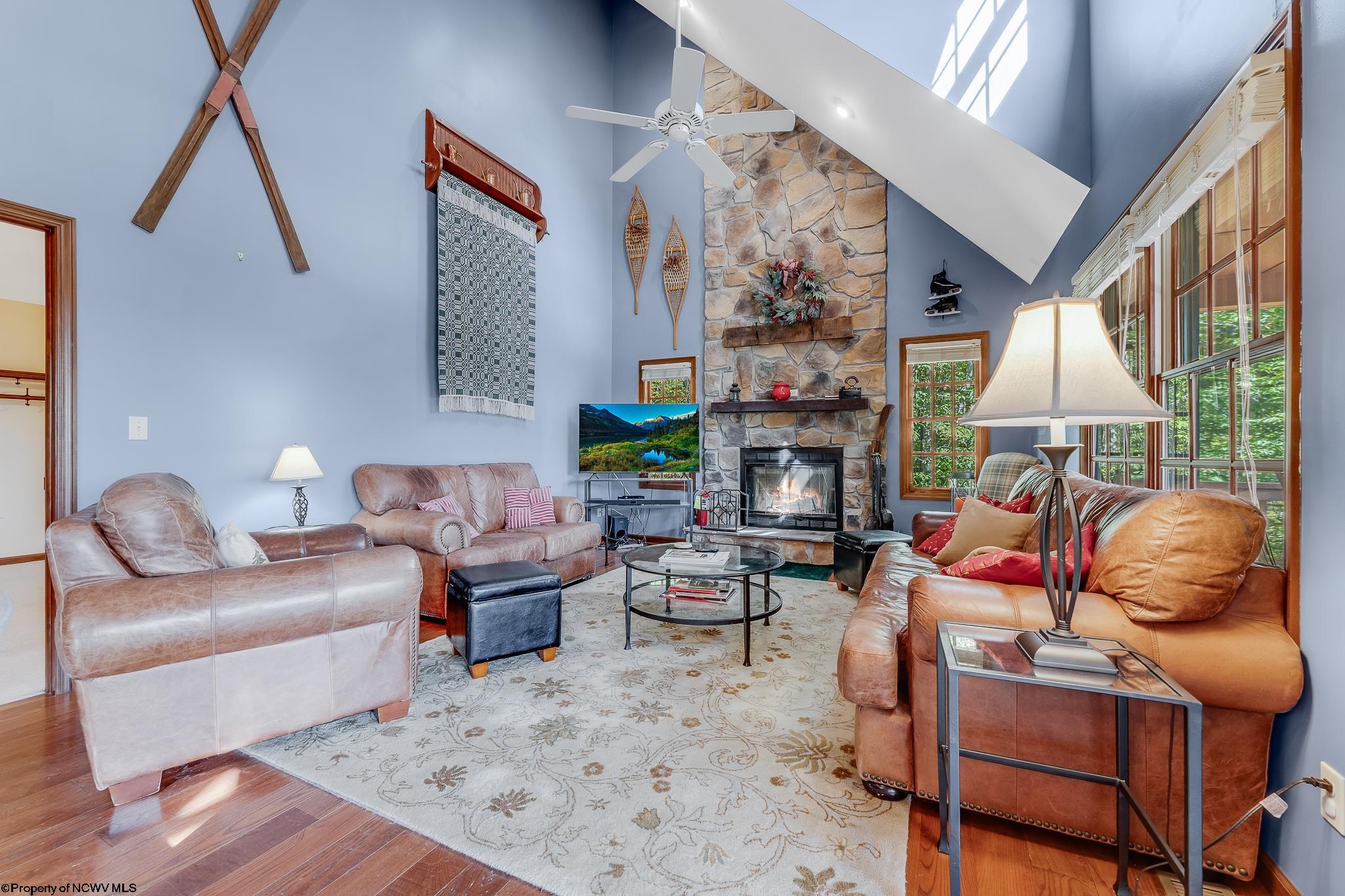 Davis, West Virginia 26260, United States, 4 Bedrooms Bedrooms, ,4 BathroomsBathrooms,Residential,Active,228709