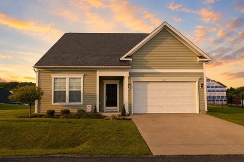 Photo of 19 High Mountain Drive, Fairmont, WV 26554 (MLS # 10164911)