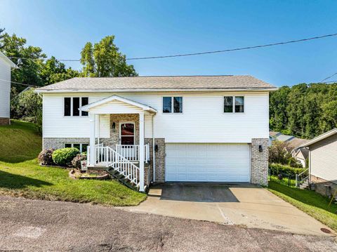 Photo of 782 Briarwood Street, Morgantown, WV 26505 (MLS # 10160968)