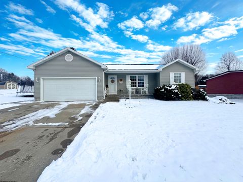 Photo of 61 Hickory Drive, Fairmont, WV 26554 (MLS # 10162918)