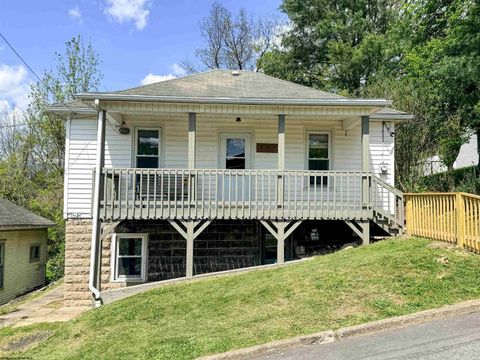Photo of 129 Thorn Street, Clarksburg, WV 26301 (MLS # 10164576)