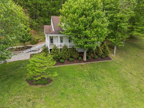 Photo of 108 Lilac Drive, Buckhannon, WV 26201 (MLS # 10164764)