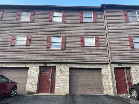 Photo of 206 Stonegate Circle, Morgantown, WV 26505 (MLS # 10165217)