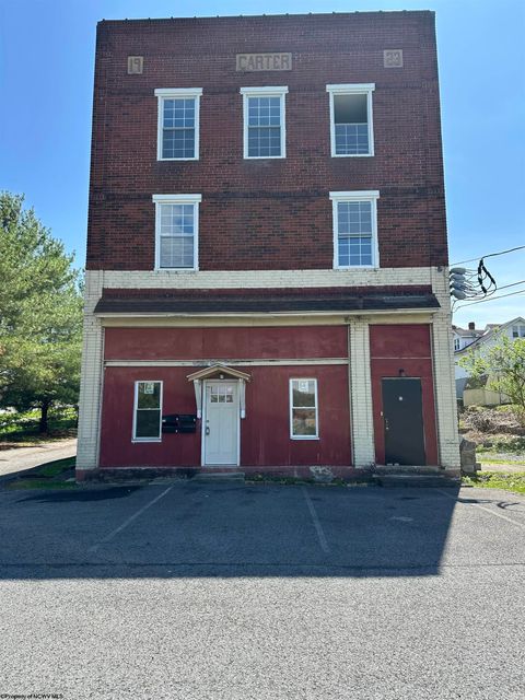 Photo of 409 Diamond Street, Fairmont, WV 26554 (MLS # 10164314)