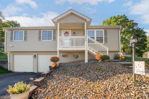 Photo of 200 Eastgate Drive, Morgantown, WV 26508 (MLS # 10162055)