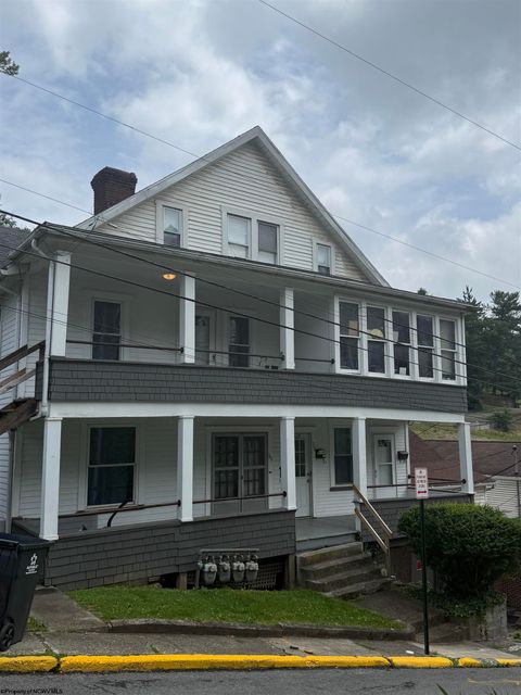 Photo of 740 Weaver Street, Morgantown, WV 26505 (MLS # 10165292)