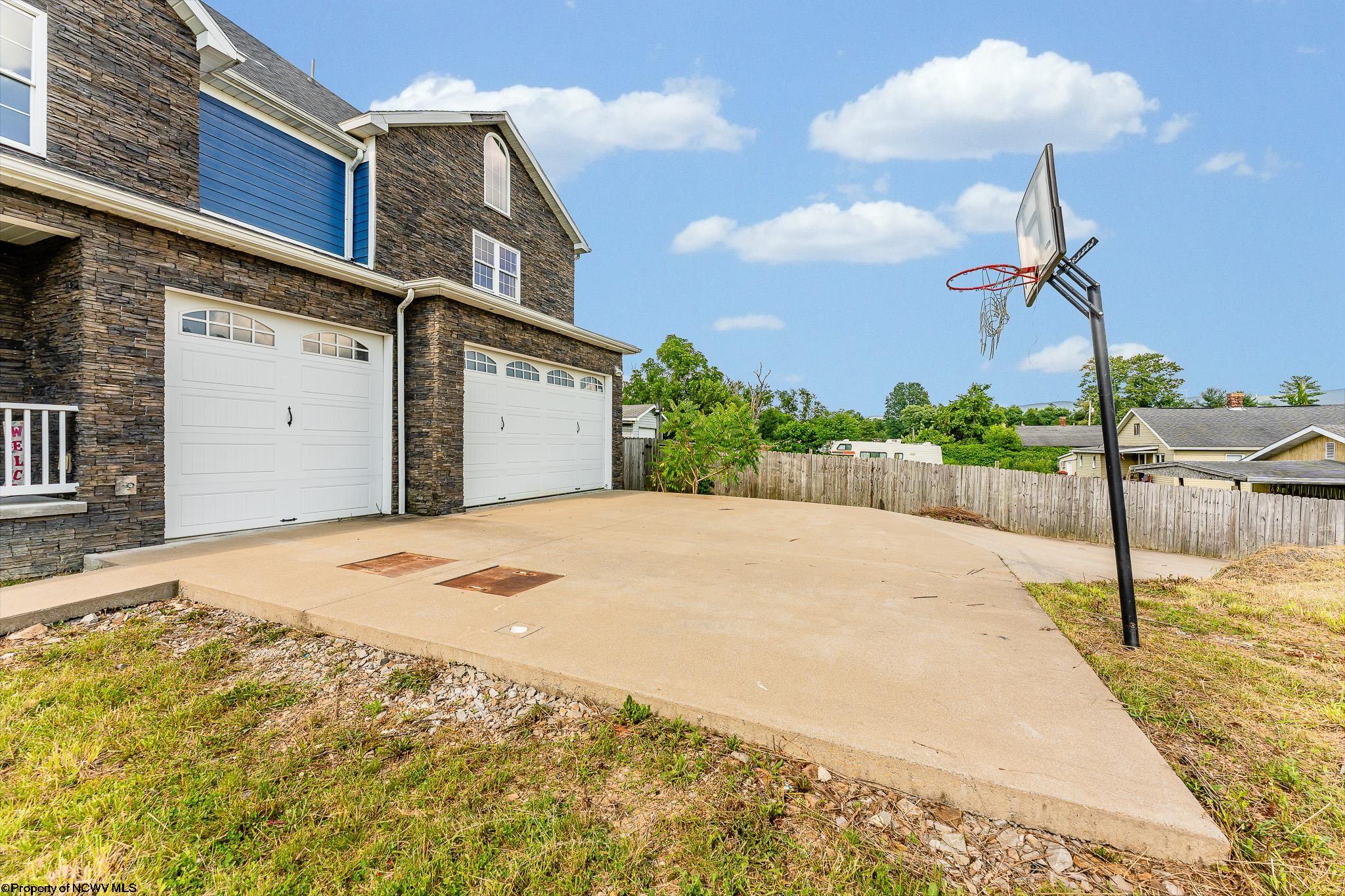 Gans, Pennsylvania 15439, United States, 4 Bedrooms Bedrooms, ,5 BathroomsBathrooms,Residential,Active,175776