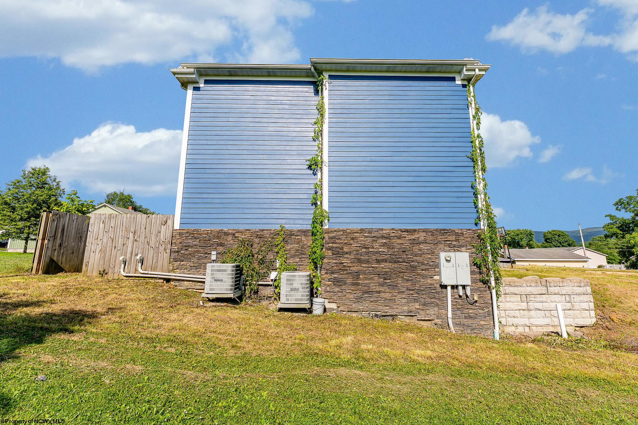 Gans, Pennsylvania 15439, United States, 4 Bedrooms Bedrooms, ,5 BathroomsBathrooms,Residential,Active,175776