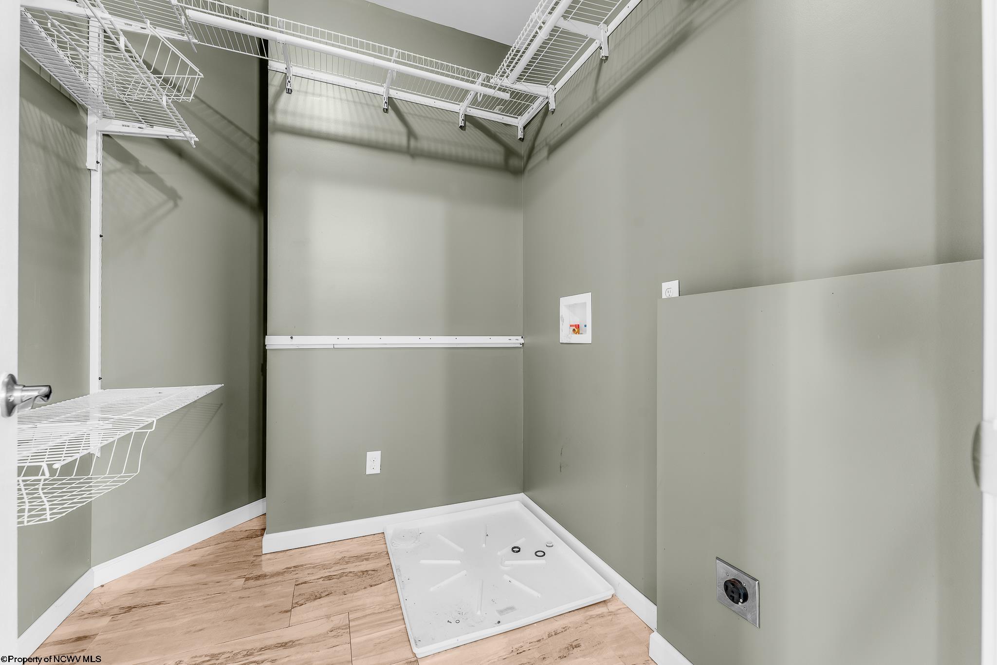 Gans, Pennsylvania 15439, United States, 4 Bedrooms Bedrooms, ,5 BathroomsBathrooms,Residential,Active,175776