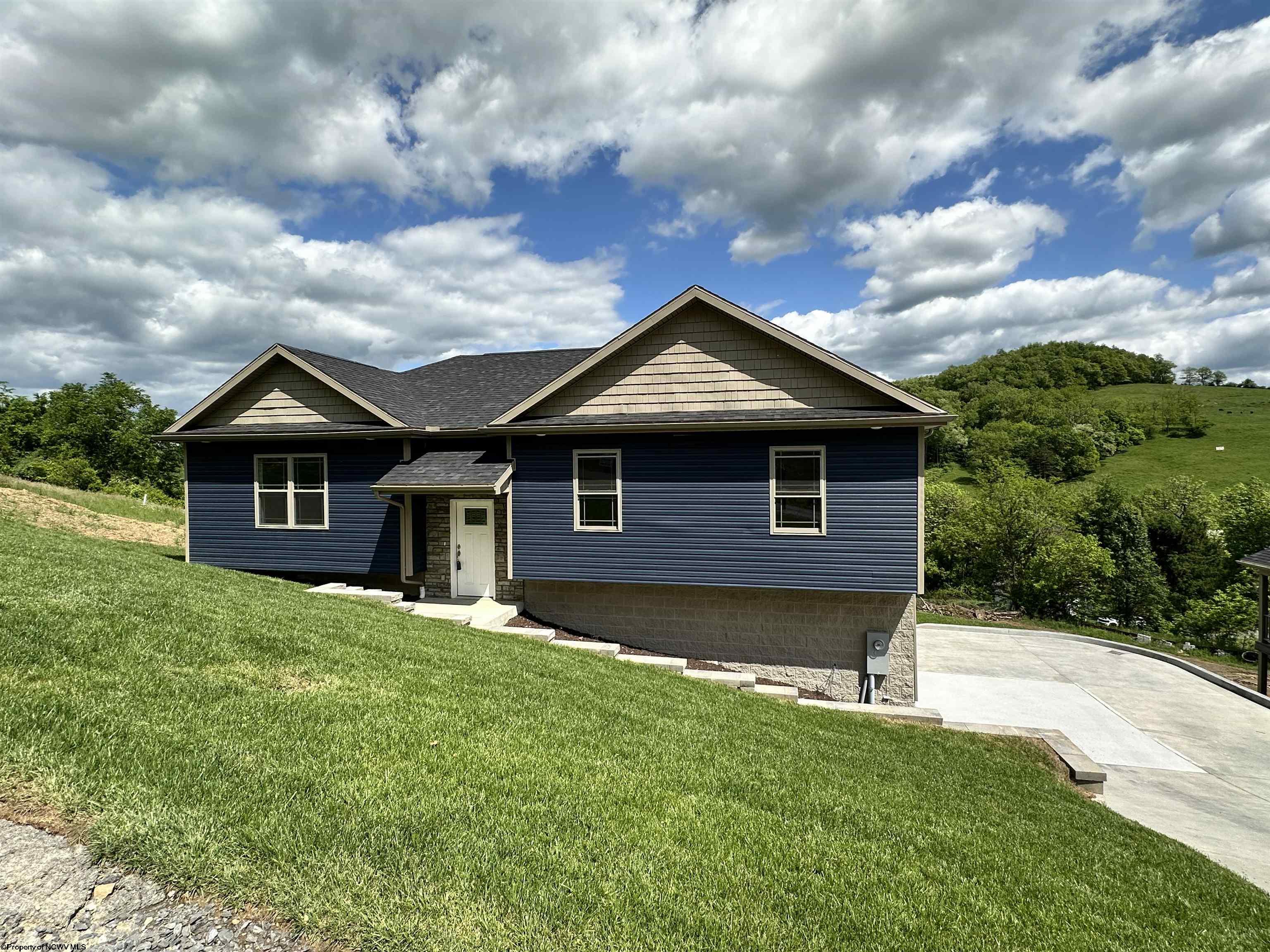 View Fairmont, WV 26554 house