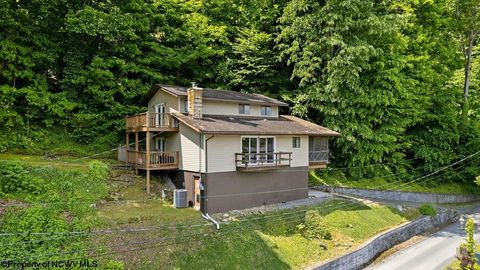 Photo of 228 Rockley Road, Morgantown, WV 26508 (MLS # 10164986)