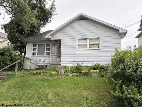 Photo of 107 S Florence Street, Clarksburg, WV 26301 (MLS # 10161817)
