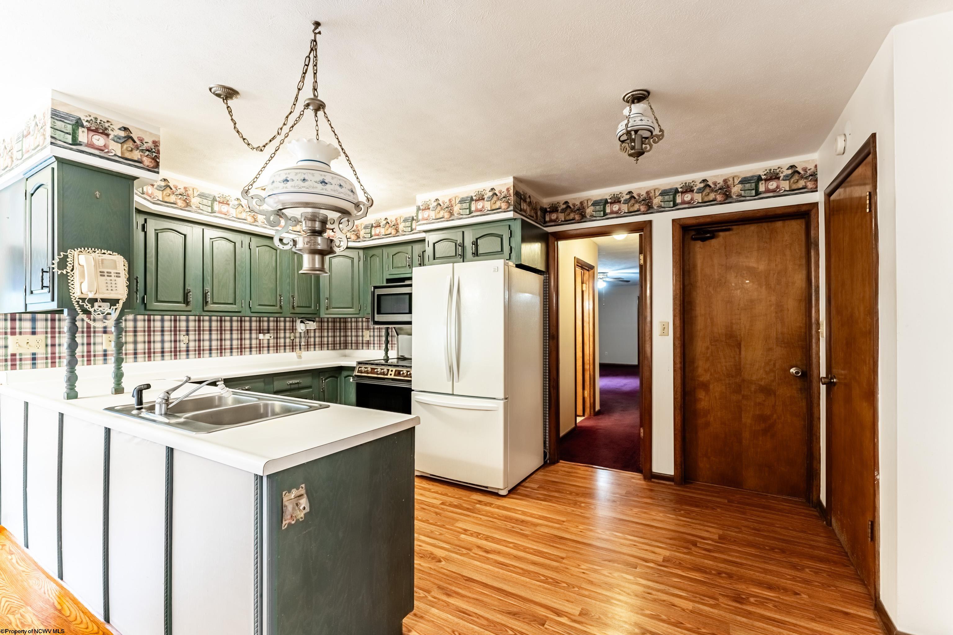 Fairmont, West Virginia 26554, United States, 4 Bedrooms Bedrooms, ,3 BathroomsBathrooms,Residential,Active,240761